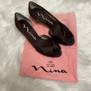 Size 7.5 Brown Open-toed Heels D1